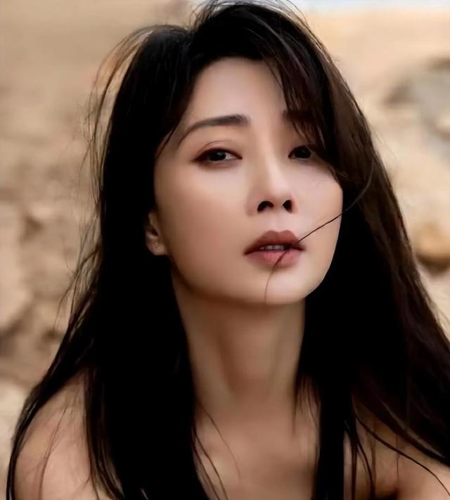4位真正称得上“高级性感”的女演员,各个风情万种,不低俗