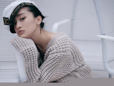 上帝给她们美丽容貌却夺去她们美妙嗓音，细数声音沙哑的美女明星