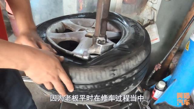 补胎后要做动平衡吗?为何修理店偏偏不做呢,老板道出了实情