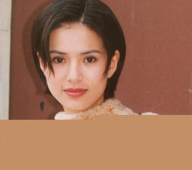 上帝给她们美丽容貌却夺去她们美妙嗓音，细数声音沙哑的美女明星