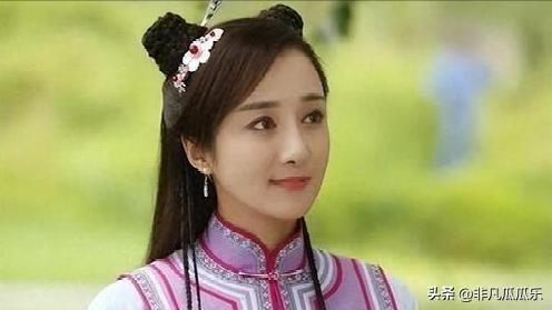 她靠古装美人大火,被狗咬毁容后,如今41岁靠“坏女人”翻身