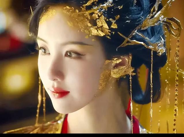 形象或性感妩媚,或冷艳飒爽,近期影视剧中女配角,个个表现惊艳