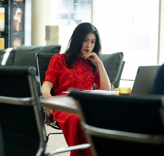 形象或性感妩媚,或冷艳飒爽,近期影视剧中女配角,个个表现惊艳