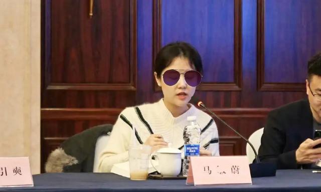 中国美院59岁教授性侵30岁美女学生,二人合照流出,不堪细节被扒