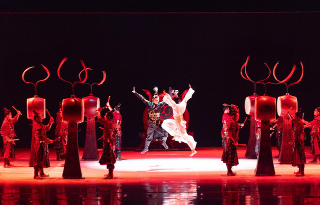 “唐宫夜宴”小姐姐化身洛河仙子,12月起舞北外滩