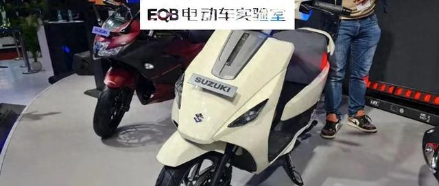 约1万人民币起售,最大续航95km,铃木首款电动小踏板终于要来了