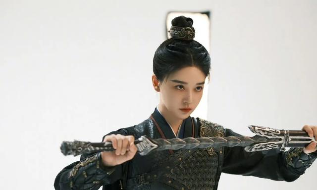形象或性感妩媚,或冷艳飒爽,近期影视剧中女配角,个个表现惊艳