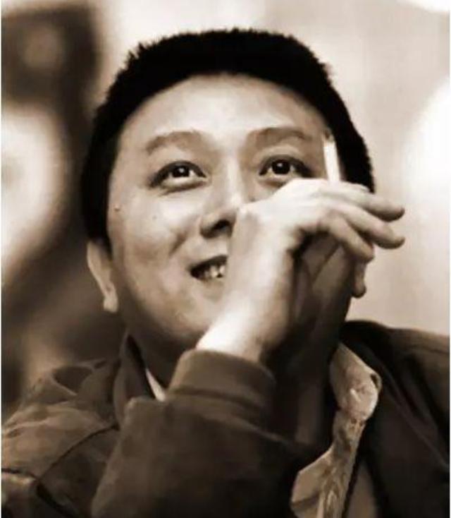 风流才子王朔,身边女人争相上位,她不争不抢反倒成了王朔心头爱