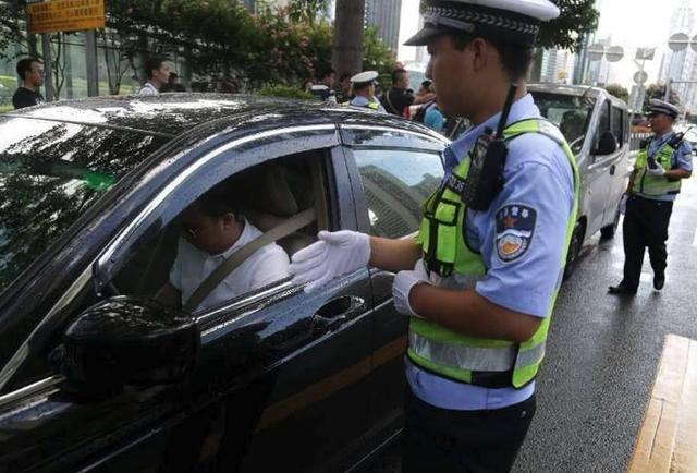 私下换发动机，属于改装吗，交警查车发现会怎么罚