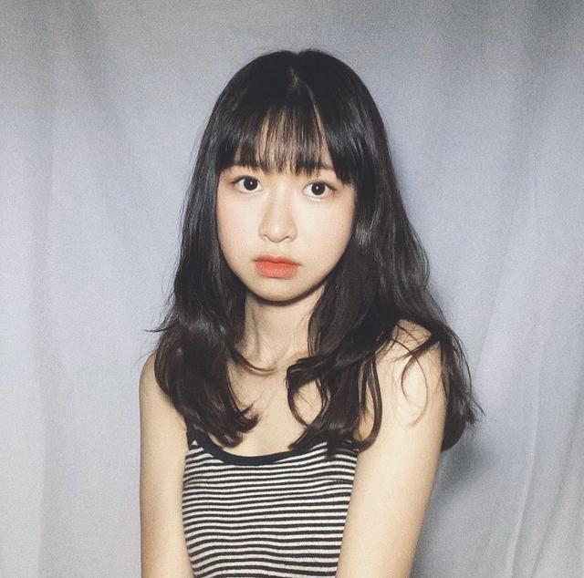 知情人曝22岁女星跳楼内幕,生前遭父亲家暴,还被姑姑言语霸凌