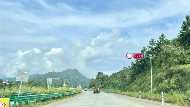 国道之王G219连载路书(D2):东兴~凭祥!