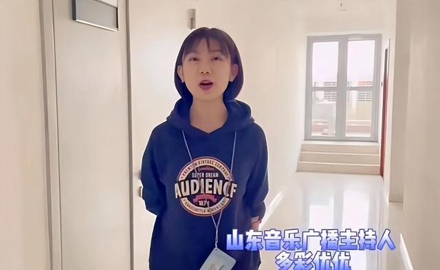 山东台美女主持官宣离职，14年工作收入4000，带货一个月狂赚10万