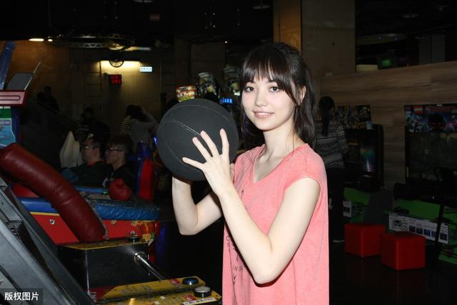 围棋混血美少女，16岁拿世界亚军，用实力诠释氧气美女的定义