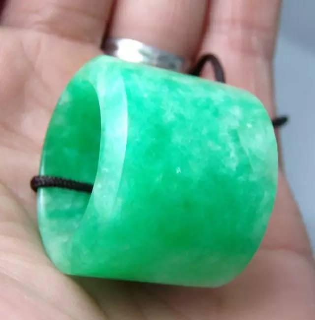 荔湾｜翡翠A货是假货？天啦噜！在玉器世界，A货是纯天然美女
