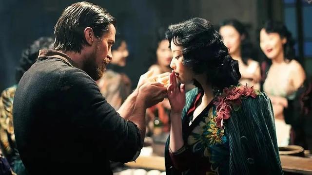 OMG｜第二位00后谋女郎，真没想到是她