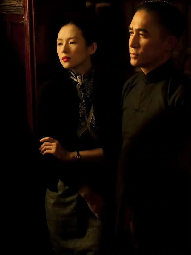 OMG｜第二位00后谋女郎，真没想到是她