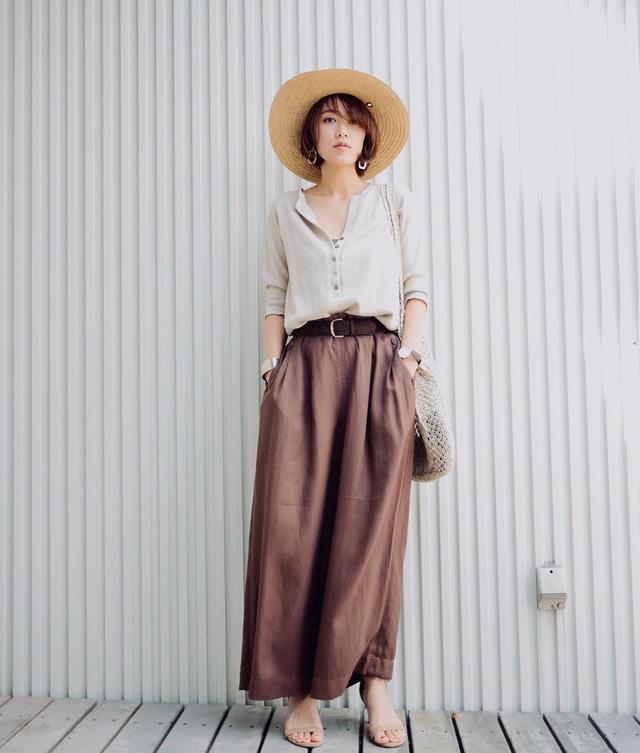 这些日本主妇真有品位,穿裙不露膝盖、不配丝袜,优雅到骨子里
