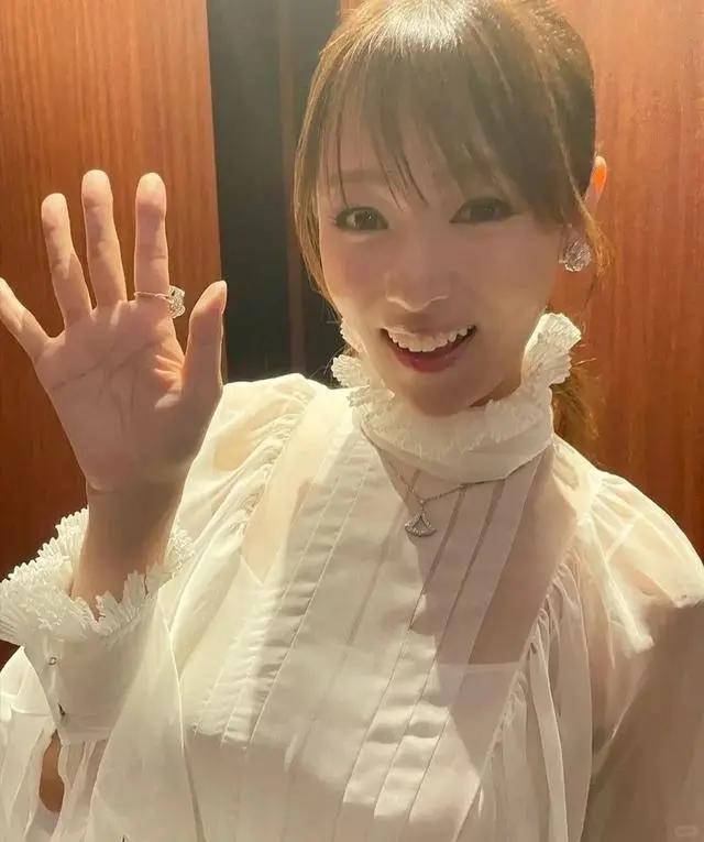41岁日本女星深田恭子复出暴瘦!昔日可是肉感性感女神