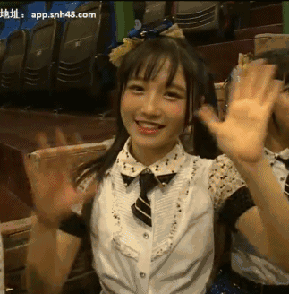 00后小萝莉又被封为4000年一遇美女，你服不服？
