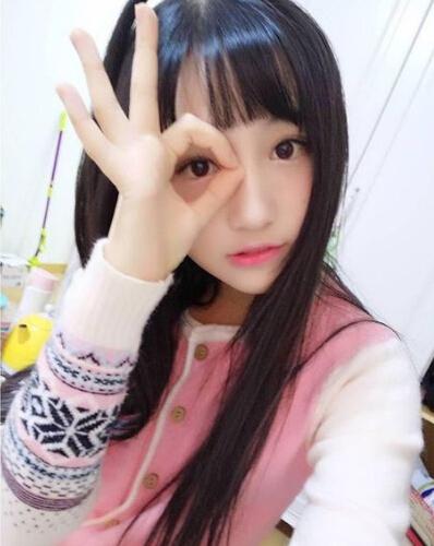 00后小萝莉又被封为4000年一遇美女，你服不服？