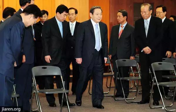 你有一条历史消息：韩国首富与“私生子”-三星汽车的故事