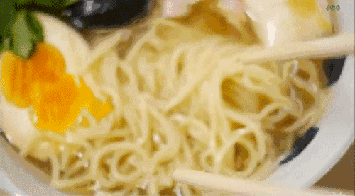 美女亲自吃了新加坡5家10碗著名日式拉面，横向评测结果