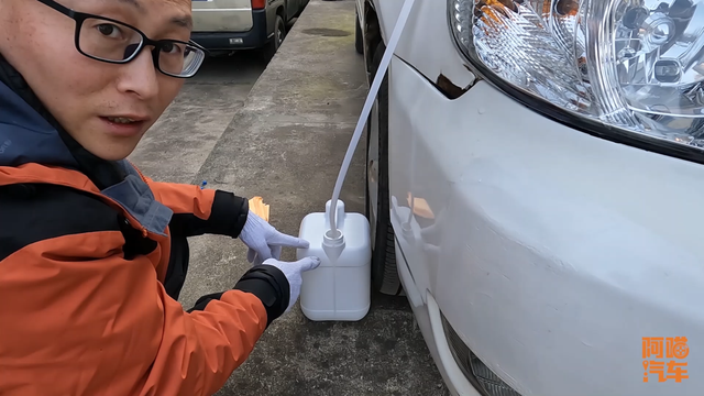 自己换机油竟如此简单,喵哥手把手教你吸油泵换机油,看一遍就会
