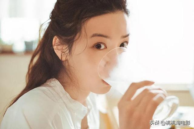 组图:超养眼!新生代女星永野芽郁清新风格杂志大片