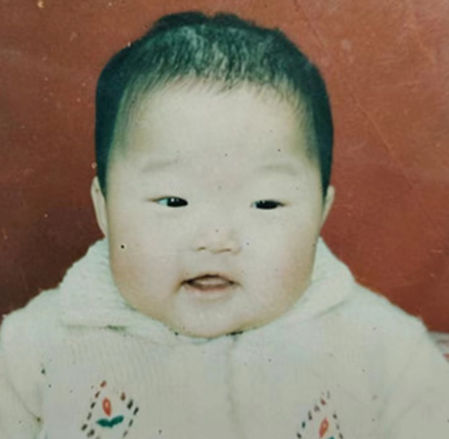 约1993年10月生于辽宁省阜新市医院后被抱养在本地的王丽娜寻亲